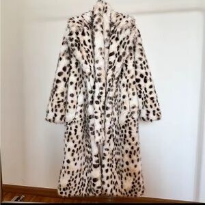 Snow Leopard Faux Fur Coat- Brand New, Size L